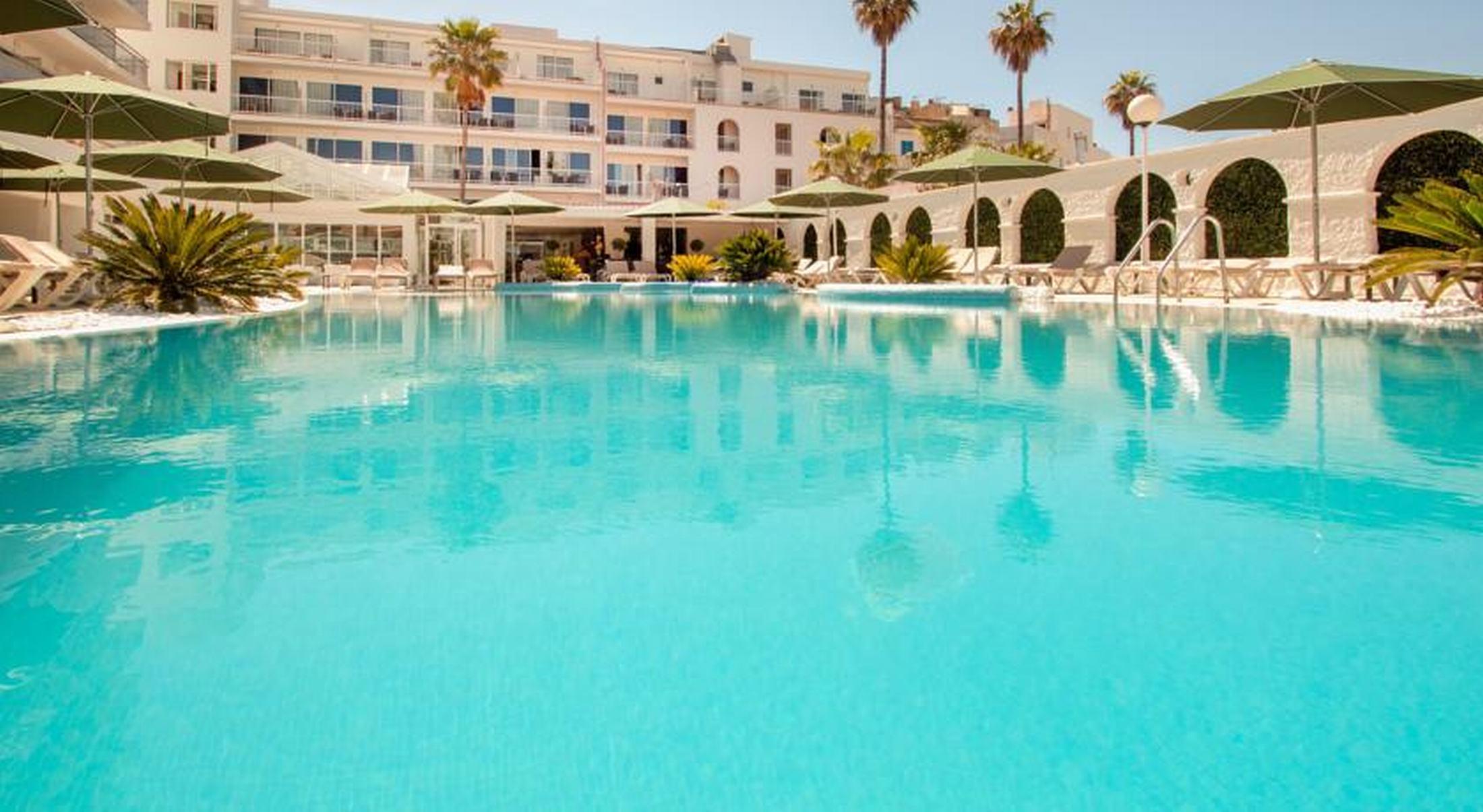 Hotel Catalonia Del Mar - Adults Only Cala Bona  Exterior foto