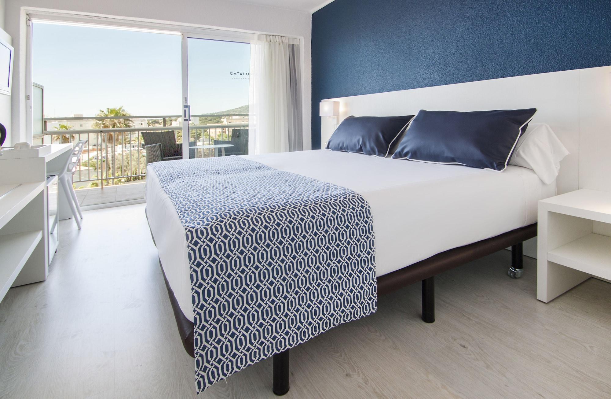 Hotel Catalonia Del Mar - Adults Only Cala Bona  Exterior foto