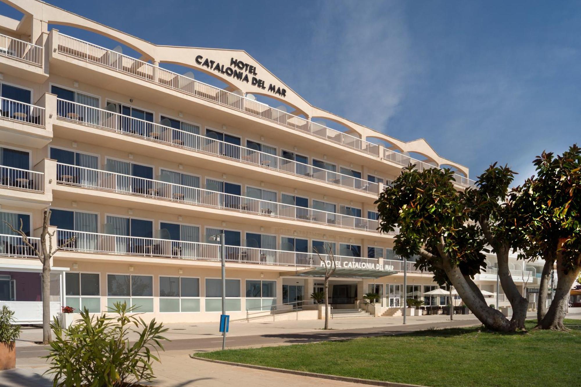 Hotel Catalonia Del Mar - Adults Only Cala Bona  Exterior foto