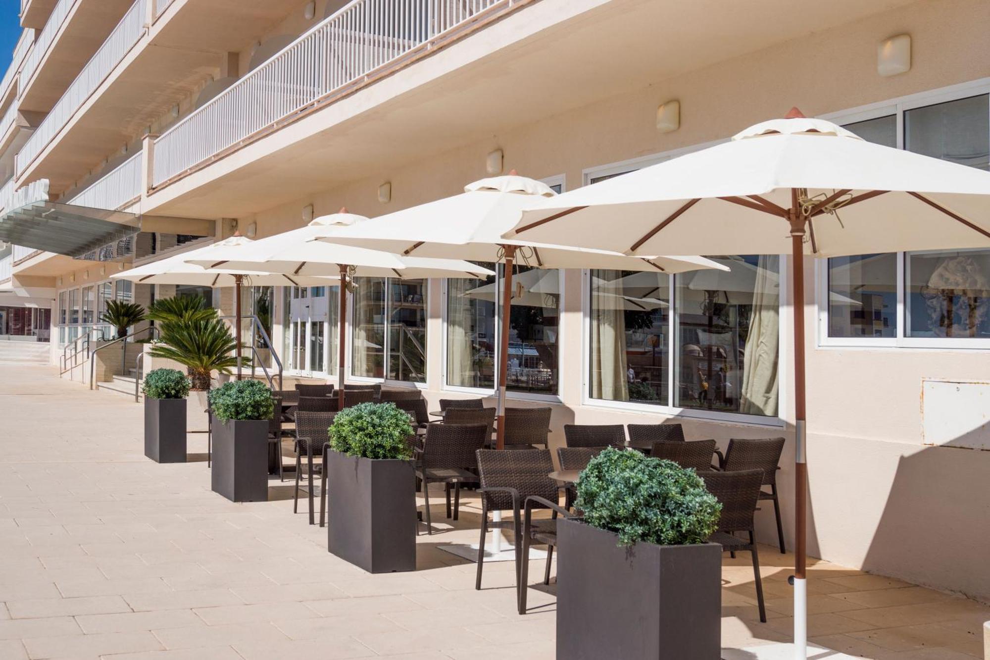 Hotel Catalonia Del Mar - Adults Only Cala Bona  Exterior foto